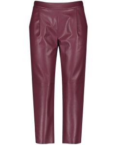 Pleated Cropped Trousers in Purple