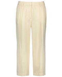 Relaxed Fit Cropped Trousers in Beige
